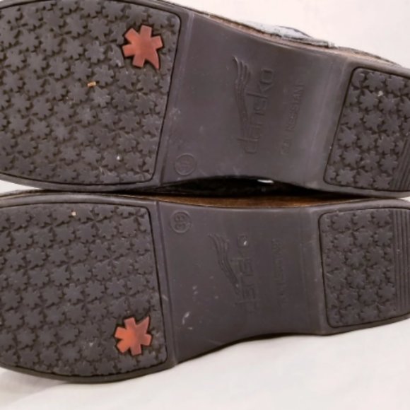 DANSKO XP PROFESSIONAL STAPLED CLOGS  BLUE TOOLED LEATHER PAISLEY FLORAL 38/7 - Picture 7 of 8